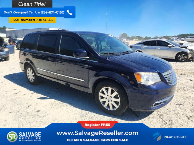 Used 2015 Chrysler Town & Country Touring FWD image 5