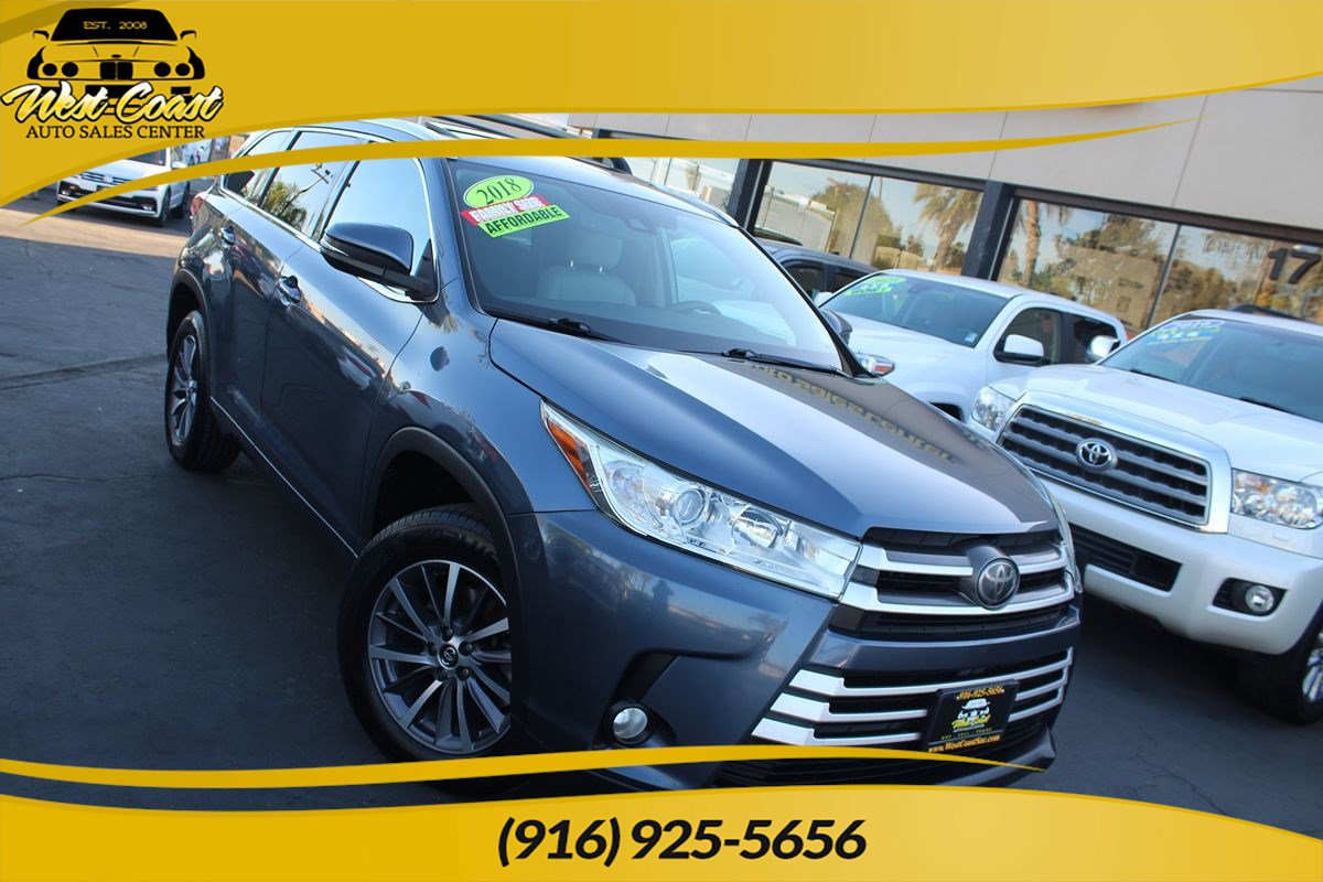 Used 2018 Toyota Highlander XLE w/ Carpet Mat Package (TMS)