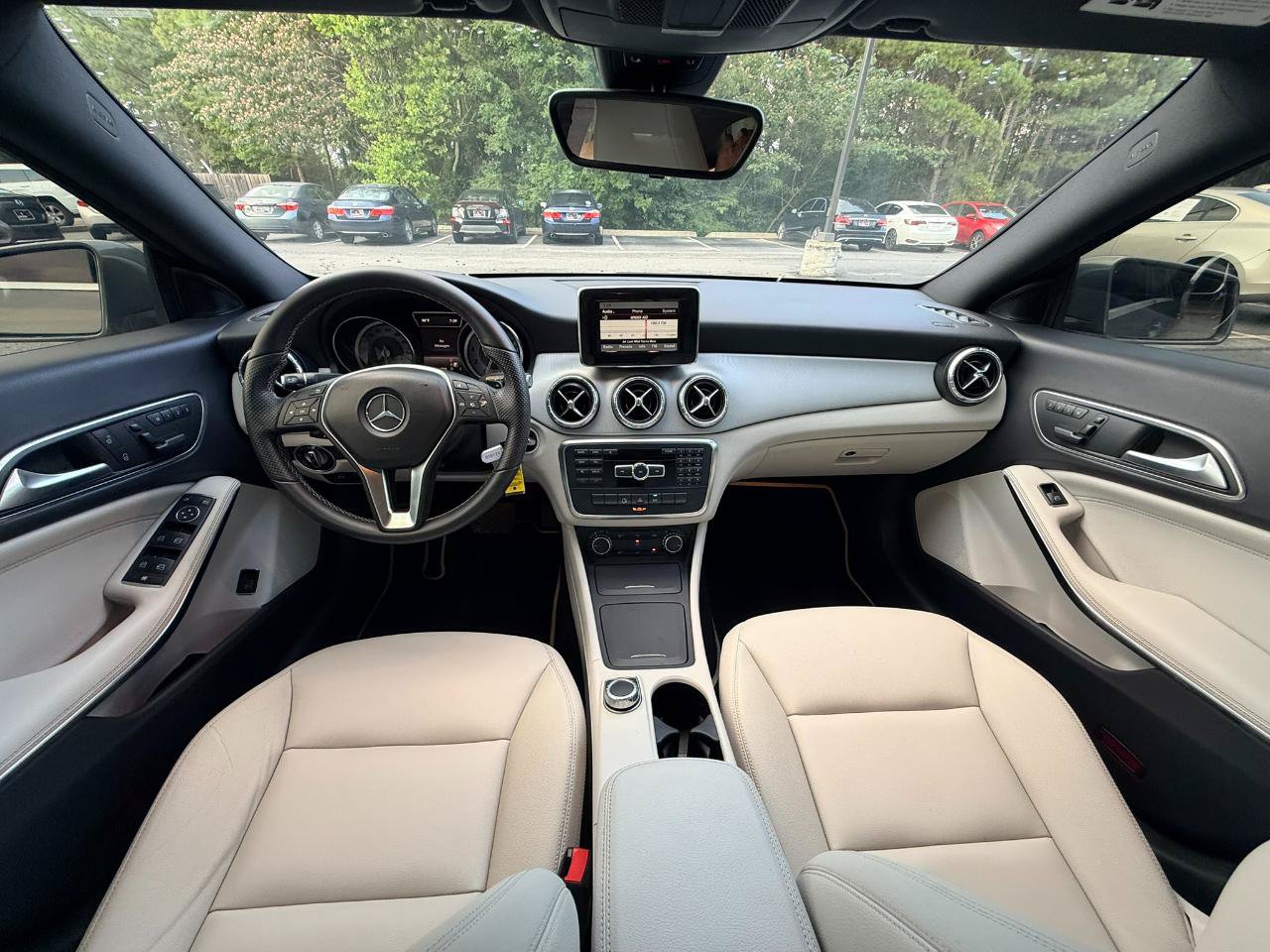 Used 2014 Mercedes-Benz CLA 250 image 2