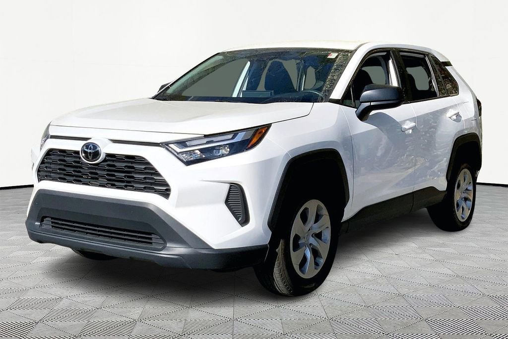 Used 2024 Toyota RAV4 LE image 3
