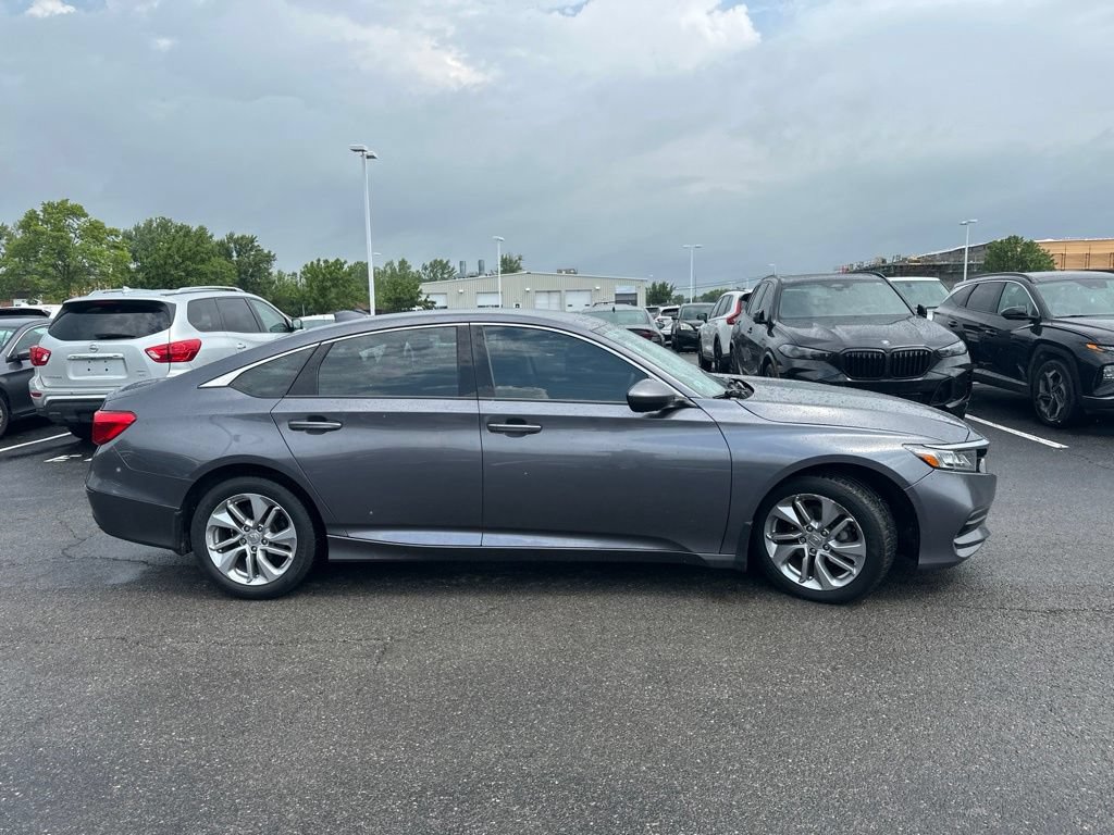 Used 2018 Honda Accord LX image 10