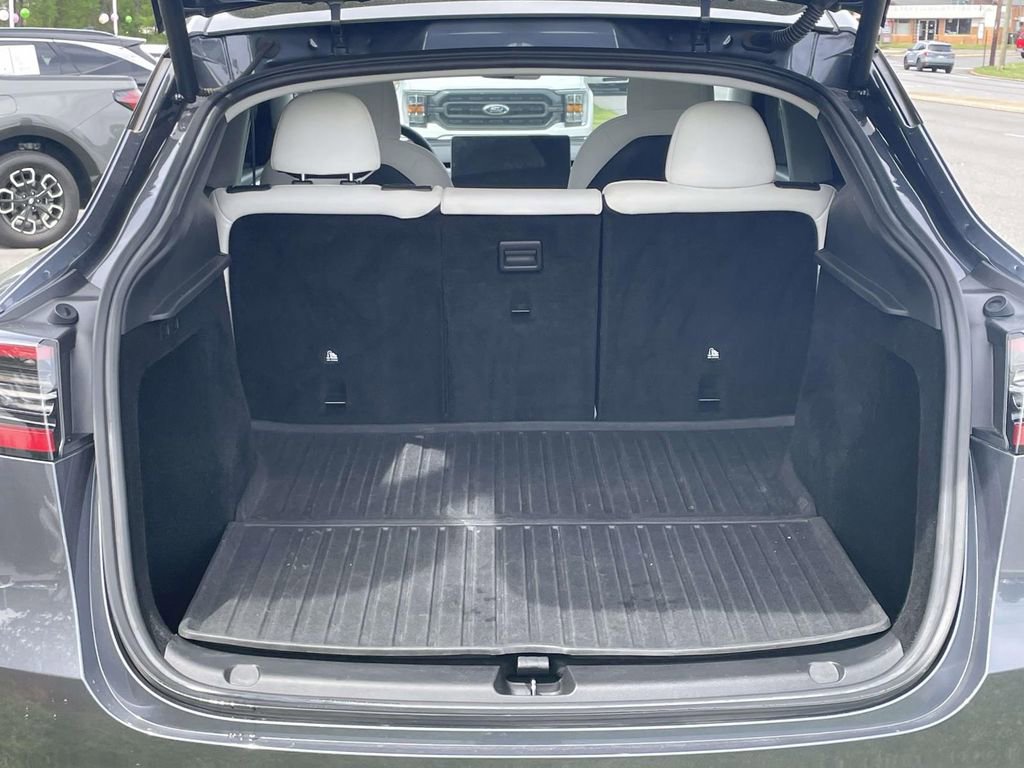 Used 2023 Tesla Model Y Long Range image 8