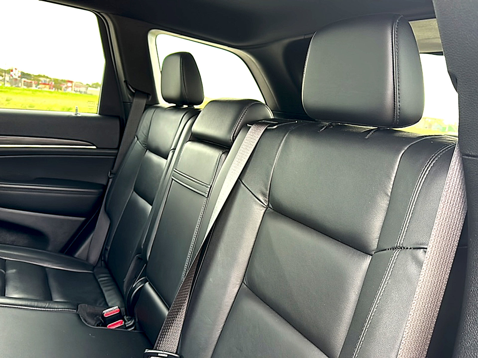 Used 2021 Jeep Grand Cherokee Limited image 20