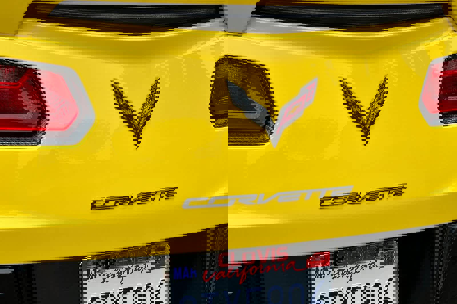 Used 2016 Chevrolet Corvette Stingray Coupe w/ 2LT Preferred Equipment Group image 34