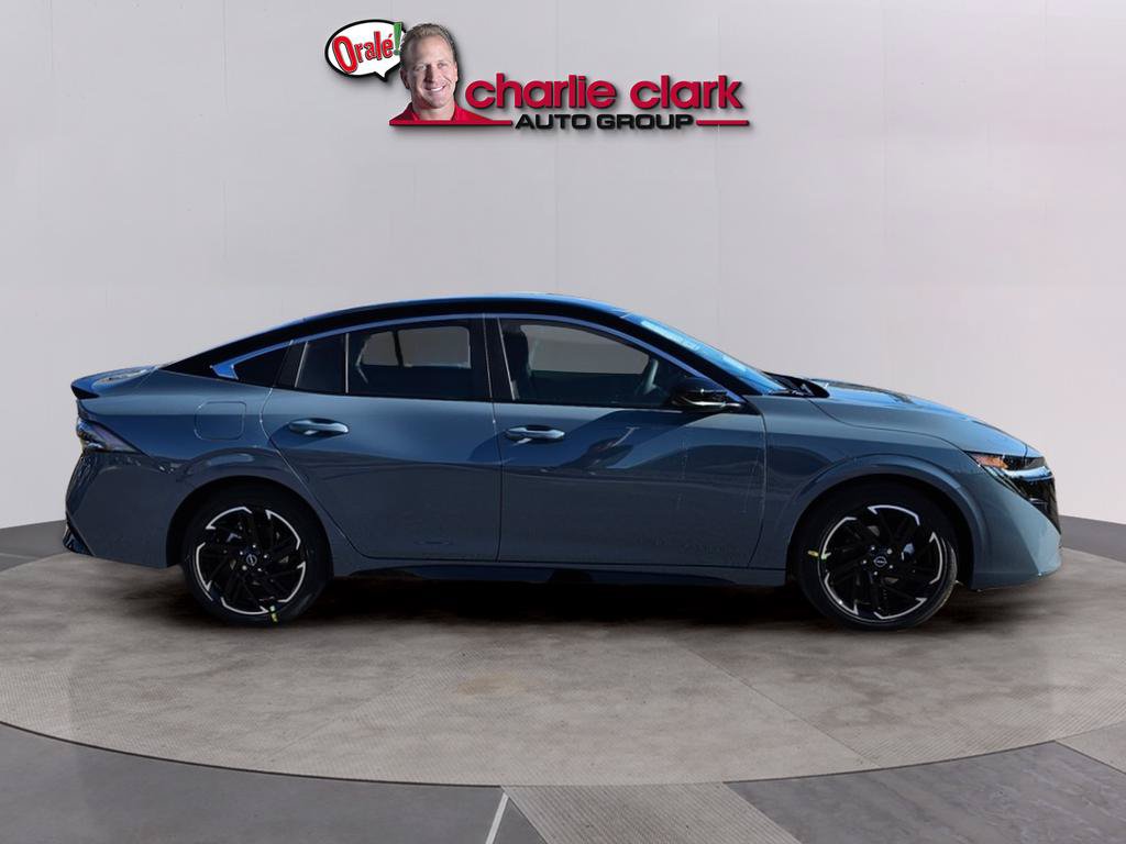 New 2026 Nissan Sentra SR w/ Floor Mat Package FWD image 7