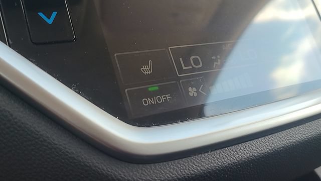 Used 2025 Subaru Ascent Premium AWD/4WD image 12