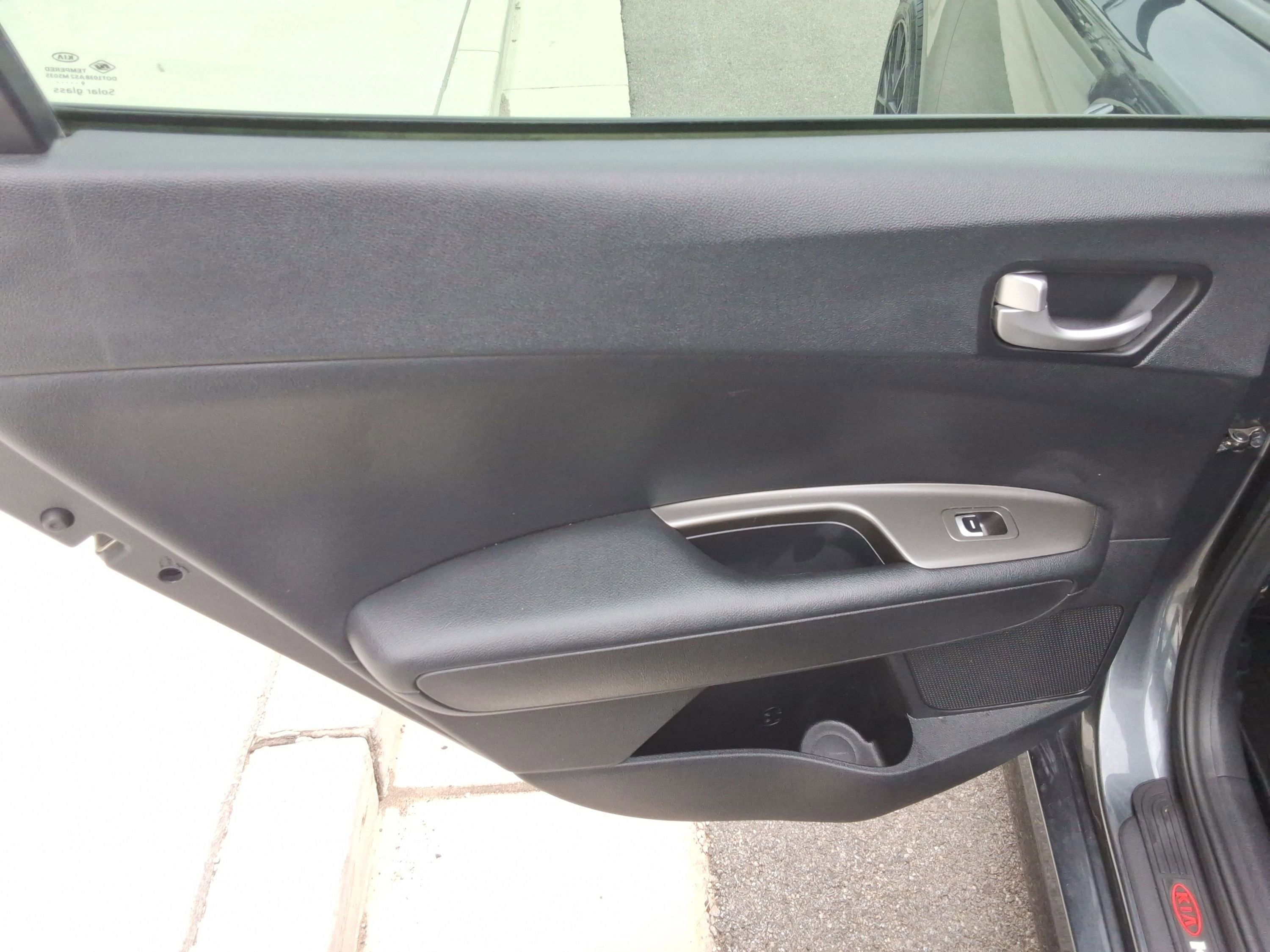 Used 2020 Kia Optima S image 22