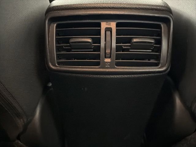 Used 2021 Nissan Rogue Sport S image 16