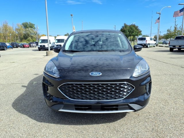 Certified 2021 Ford Escape SE w/ Cold Weather Package AWD/4WD image 2
