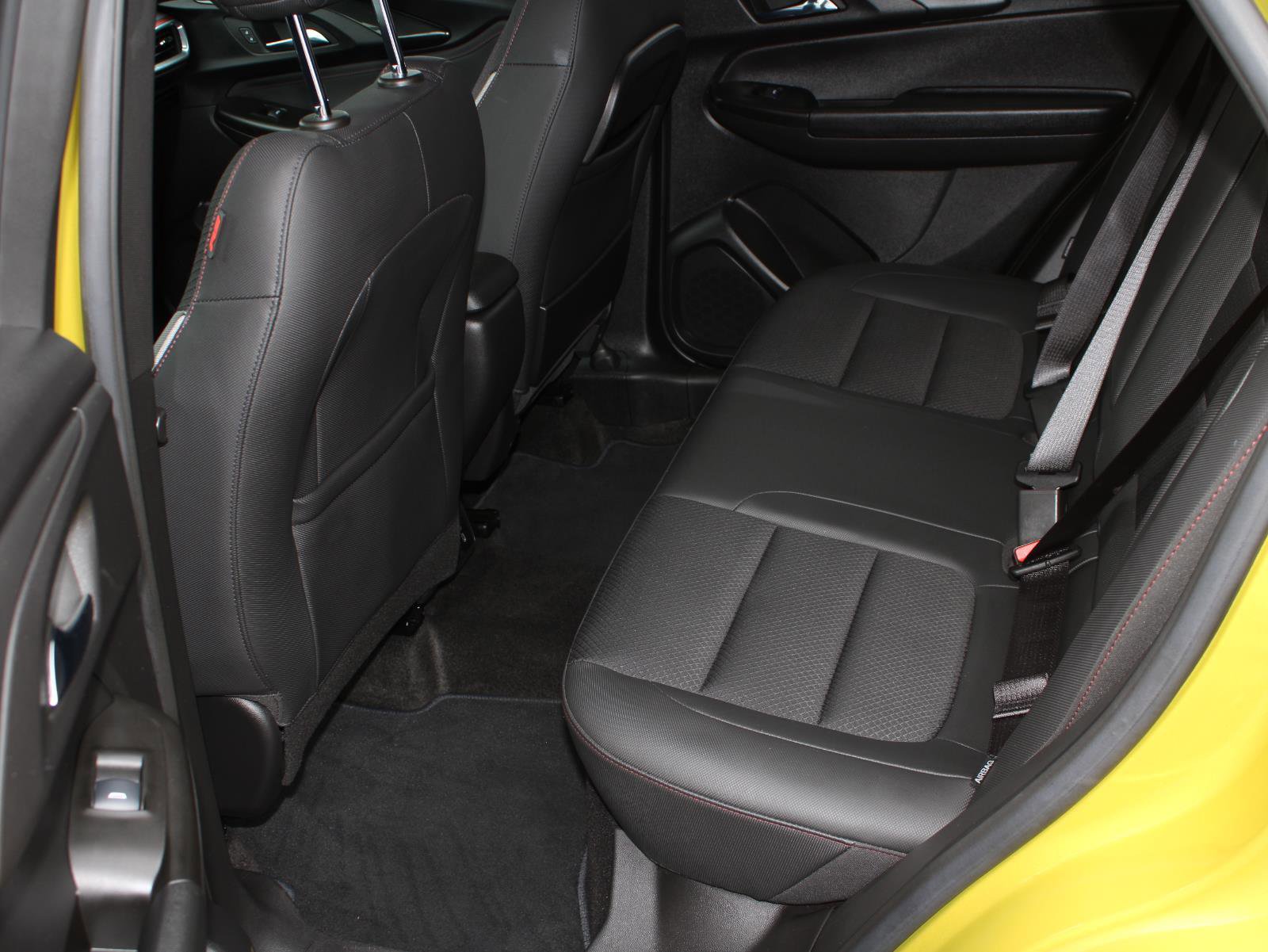 Used 2023 Chevrolet TrailBlazer RS w/ Sun and Liftgate Package image 18