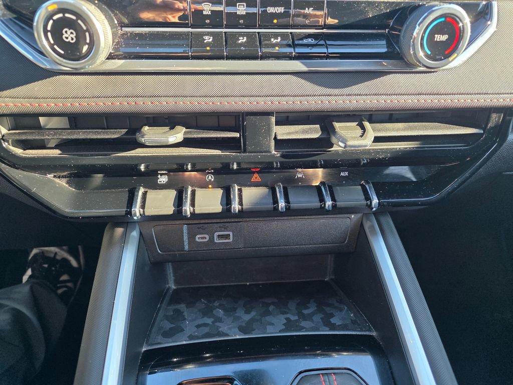 Used 2024 Chevrolet Colorado Z71 w/ Advanced Trailering Package image 23