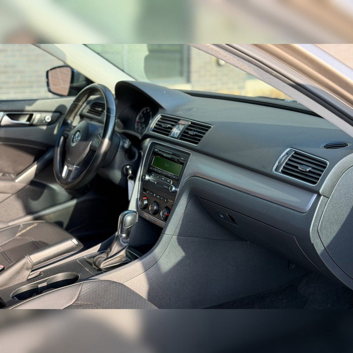 Used 2015 Volkswagen Passat 1.8T S FWD image 9