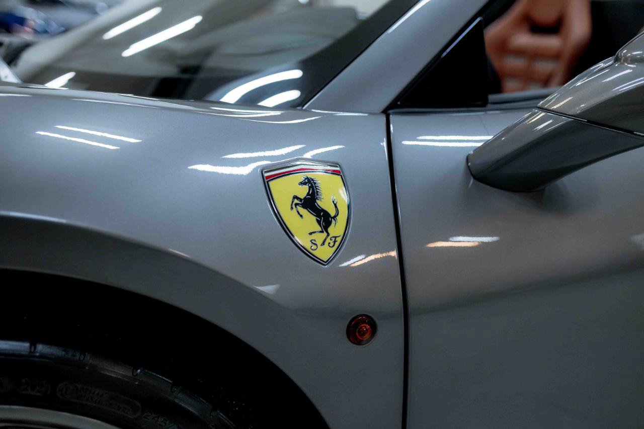 Used 2018 Ferrari 488 Spider image 35