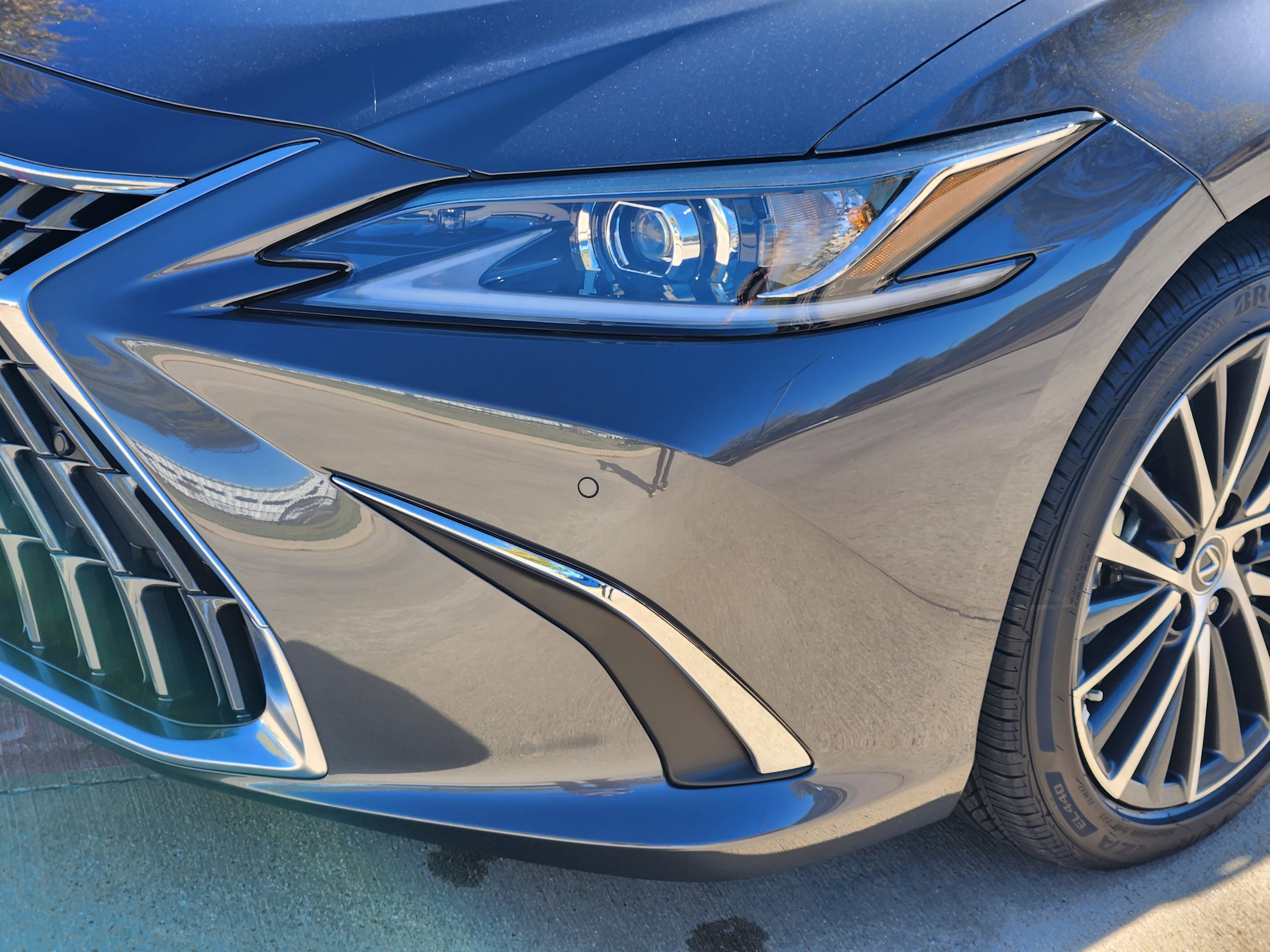 New 2025 Lexus ES 350 w/ Premium Package image 5