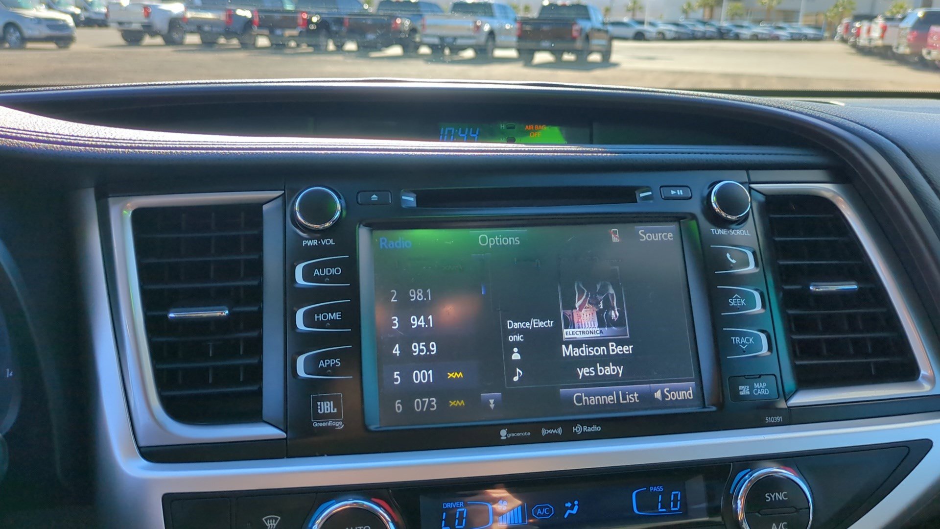 Used 2019 Toyota Highlander Limited image 23