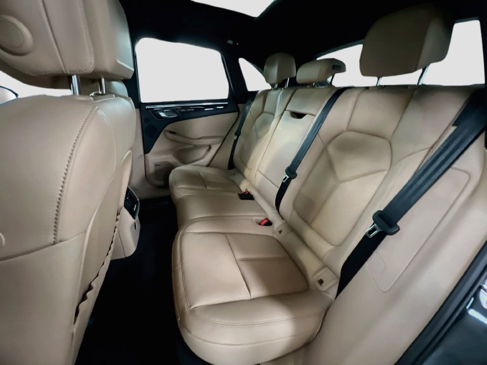 New 2026 Porsche Macan AWD/4WD image 24