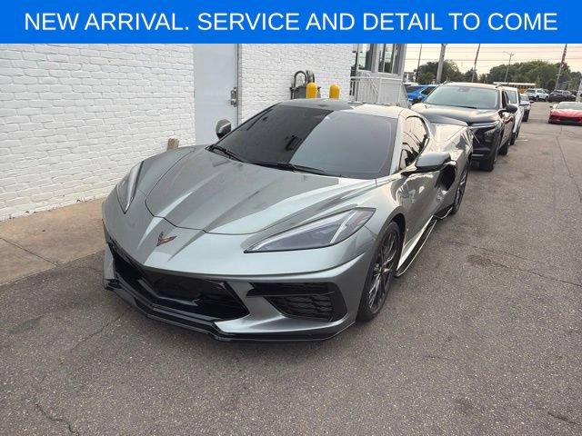 Used 2024 Chevrolet Corvette Stingray Preferred Cpe w/ Z51 Performance Package RWD image 2