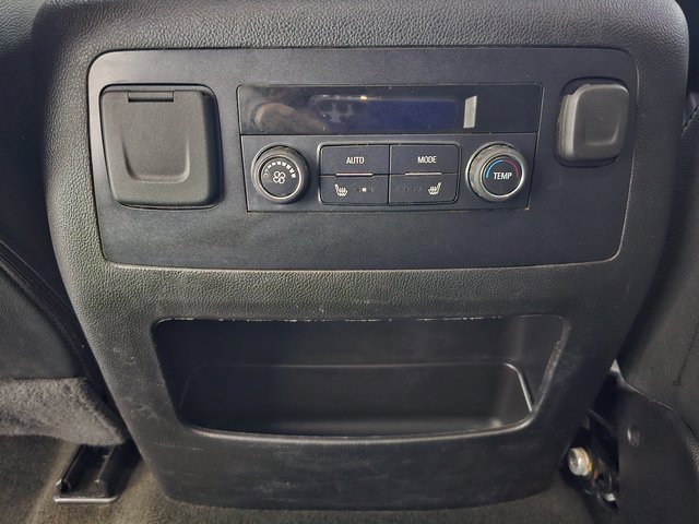 Used 2018 GMC Yukon SLT image 29