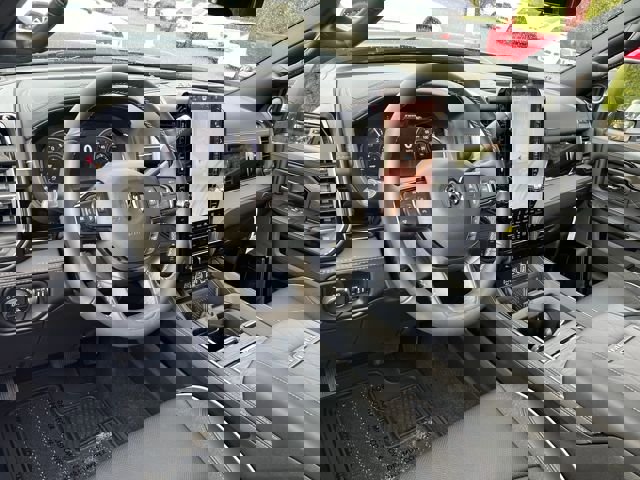 New 2026 RAM 3500 Limited image 17