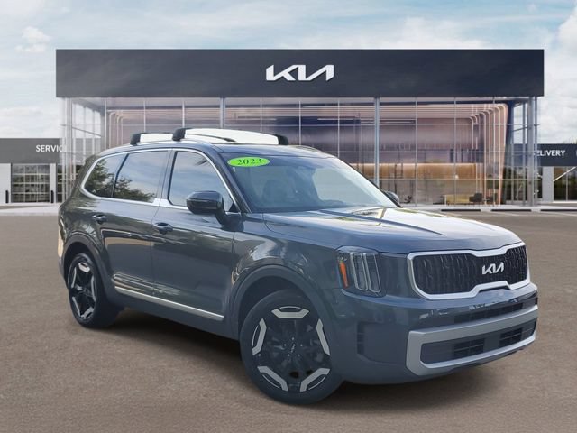 Certified 2023 Kia Telluride EX w/ EX Captain's Chair Package FWD video 1