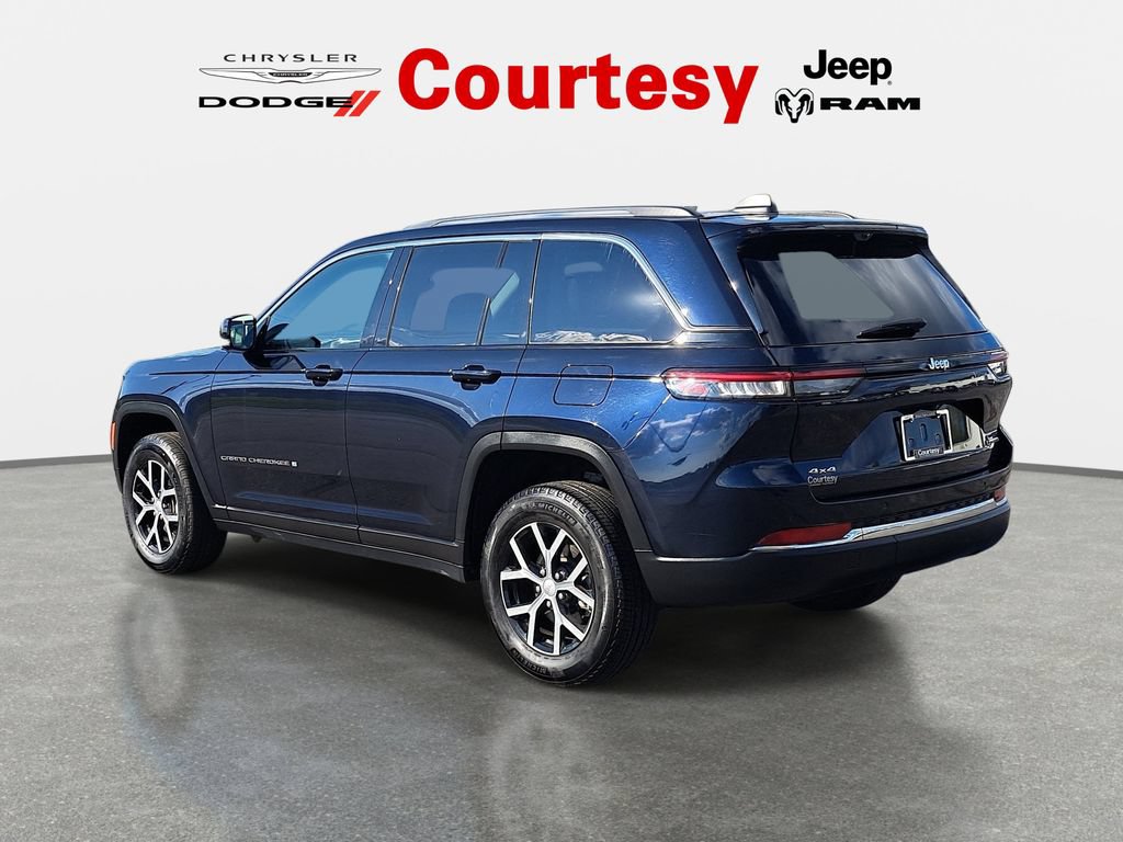 Certified 2023 Jeep Grand Cherokee Limited w/ Luxury Tech Group II AWD/4WD image 6