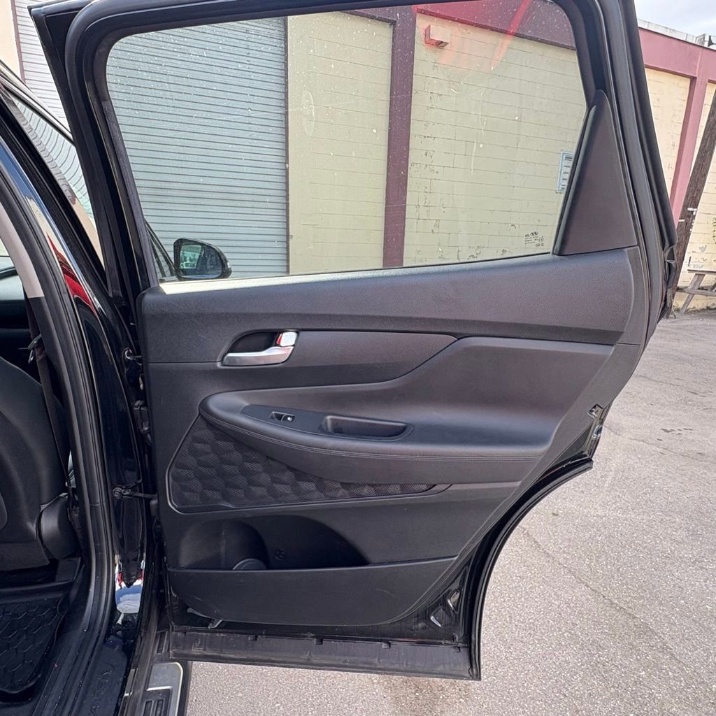 Used 2023 Hyundai Santa Fe XRT image 16
