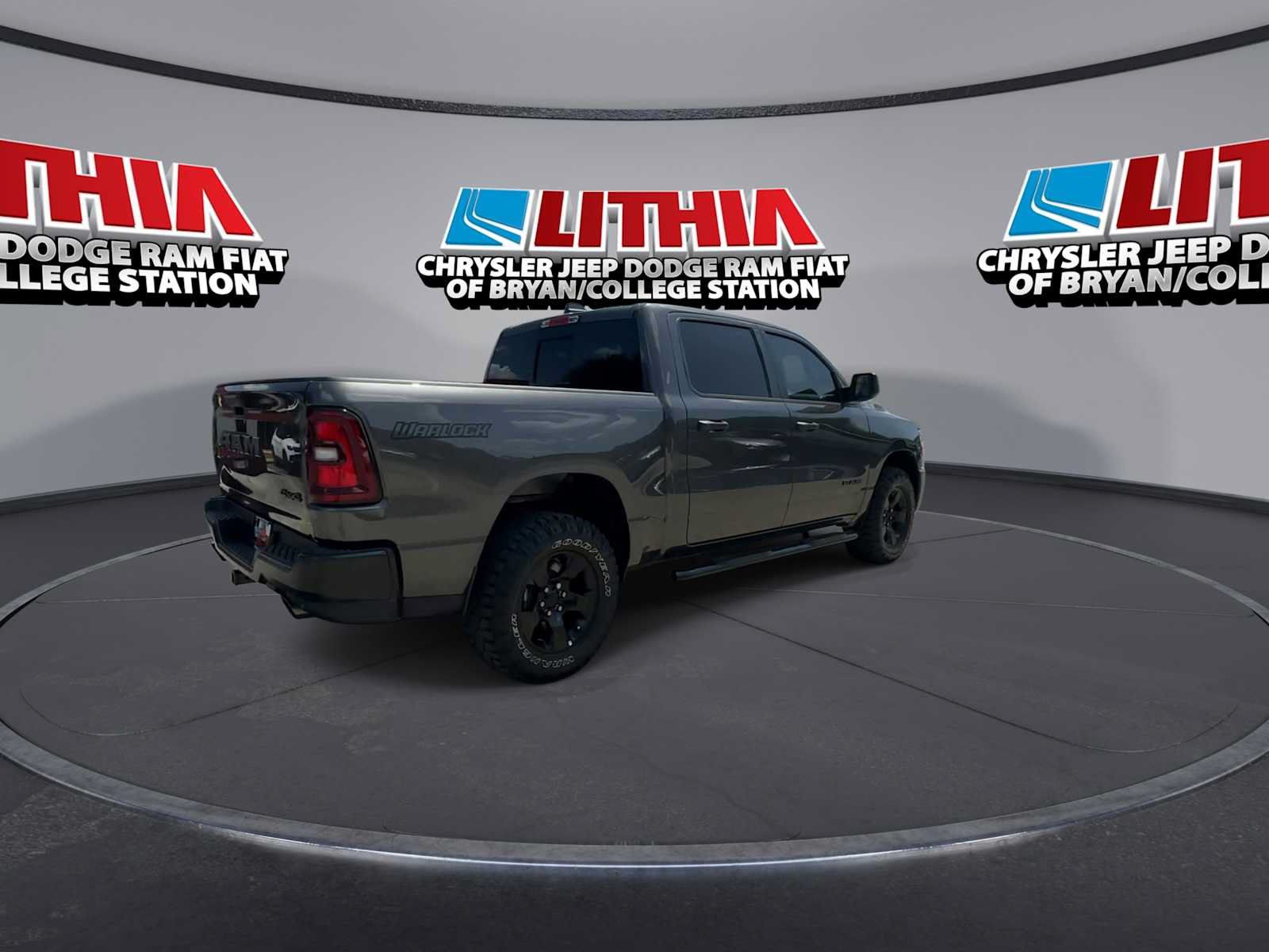 Used 2025 RAM 1500 Warlock AWD/4WD image 8