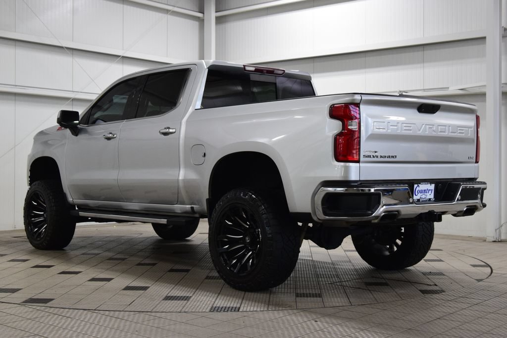 Used 2019 Chevrolet Silverado 1500 LTZ w/ LTZ Premium Package AWD/4WD image 6