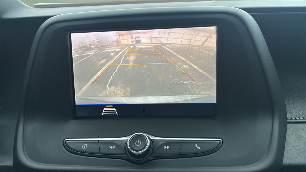 Used 2020 Chevrolet Camaro LT image 20