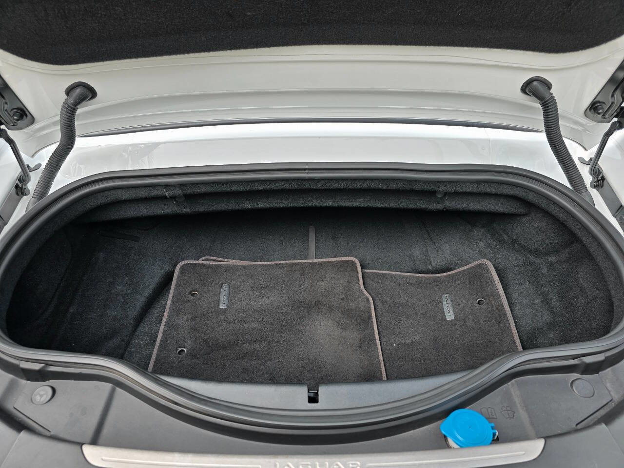 Used 2016 Jaguar F-TYPE R image 70