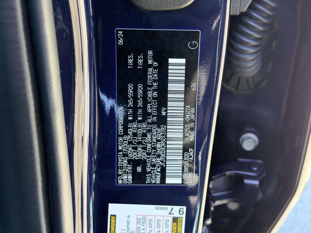 Used 2024 Lexus GX 550 w/ Accessory Package (Z1) AWD/4WD image 28