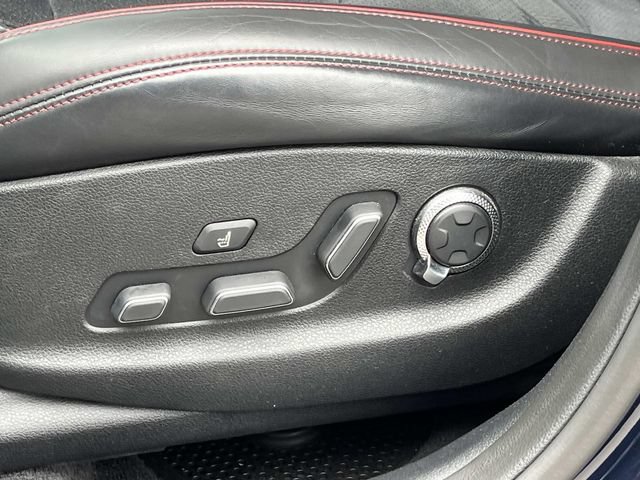 Used 2022 Genesis GV70 3.5T Sport w/ Sport Prestige Package AWD/4WD image 24