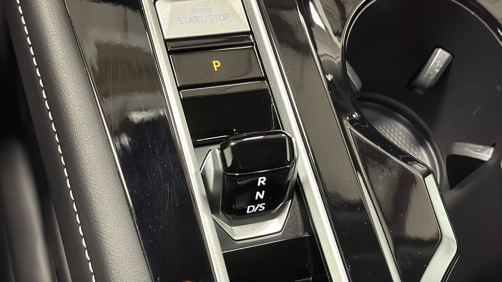 Used 2025 Volkswagen Atlas SEL Premium R-Line AWD/4WD image 19