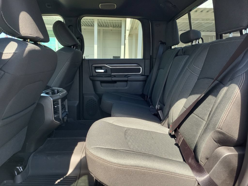 New 2026 RAM 3500 Big Horn AWD/4WD image 23
