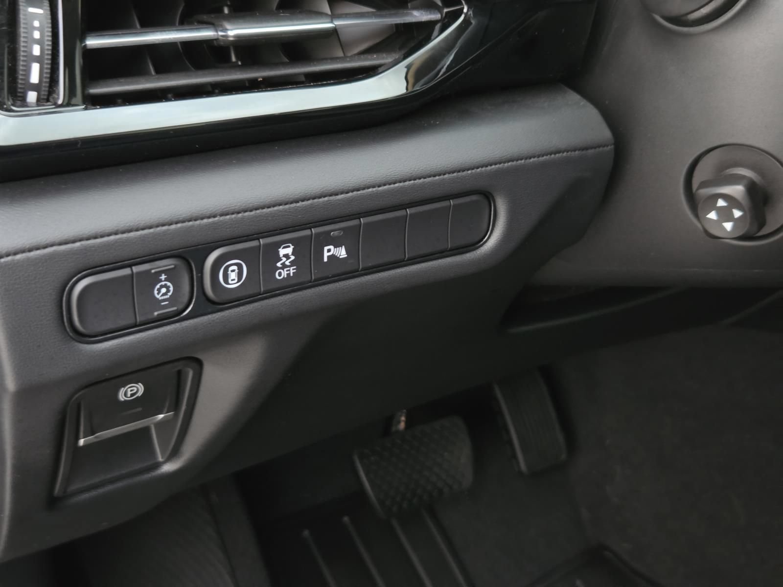 Used 2024 Acura MDX w/ Technology Package FWD image 19