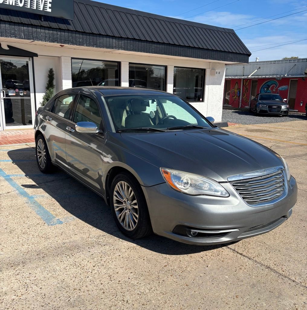 Used 2013 Chrysler 200 Limited w/ Sun/Sound Group image 3