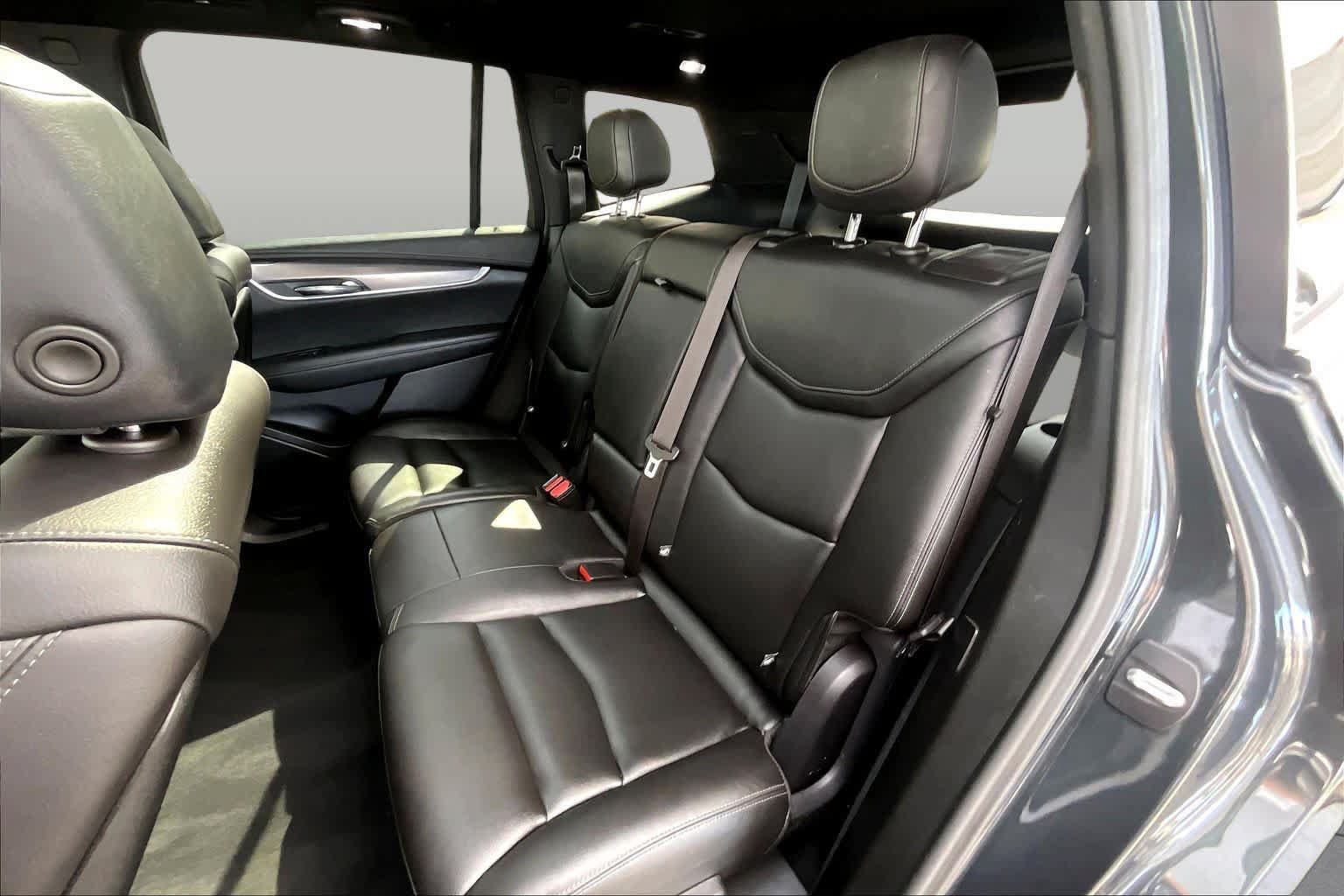Used 2023 Cadillac XT6 Luxury FWD image 21
