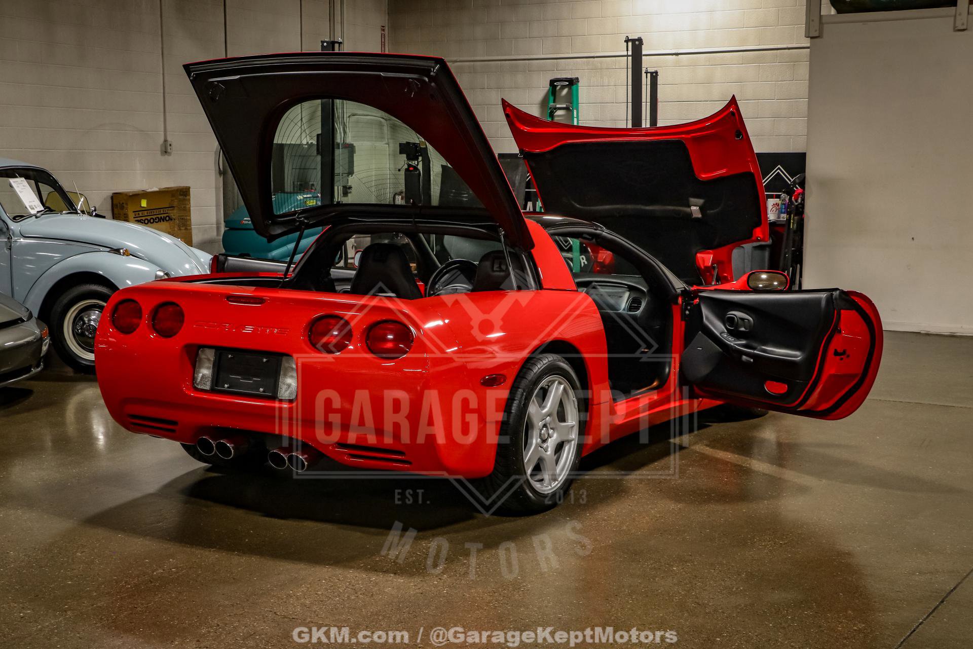 Used 1997 Chevrolet Corvette Coupe w/ Roof Pkg image 57