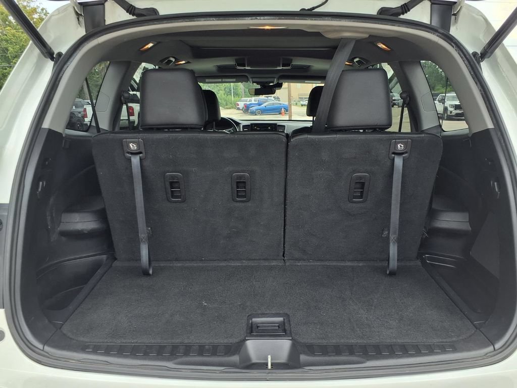 Used 2020 Honda Pilot Elite image 6