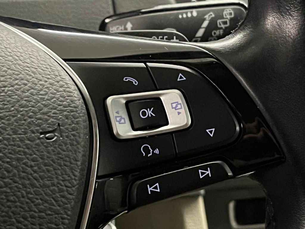 Used 2017 Volkswagen Golf Alltrack S image 23