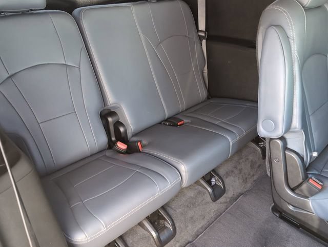 Certified 2019 Buick Enclave Essence FWD image 27