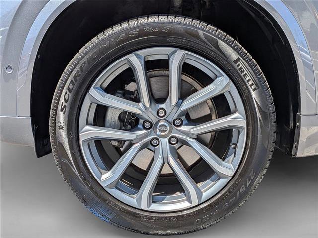 Used 2017 Volvo XC90 T6 Momentum w/ Vision Package AWD/4WD image 26