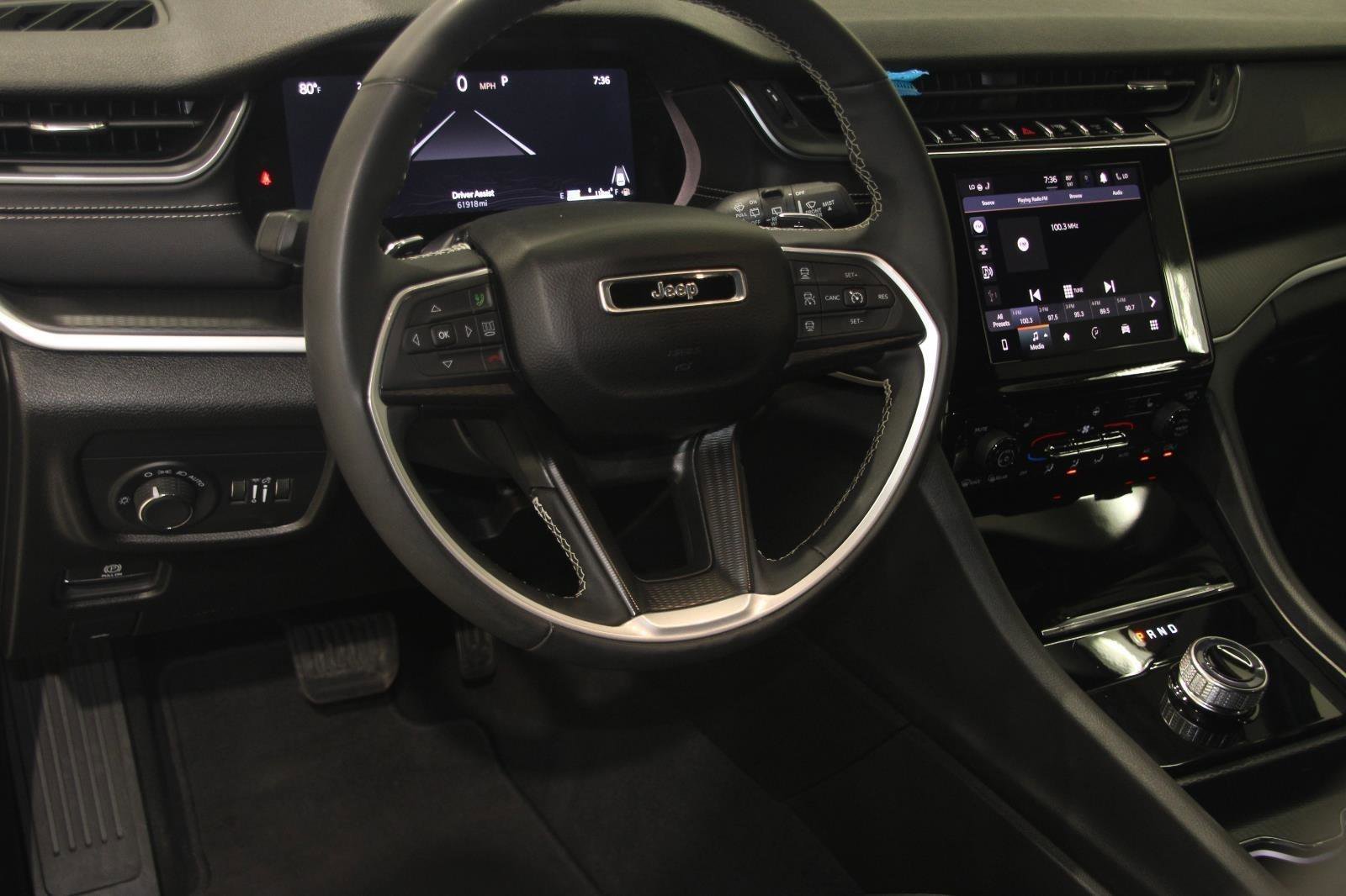 Used 2024 Jeep Grand Cherokee L Laredo image 17