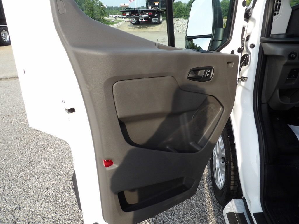 Used 2025 Ford Transit 250 Low Roof w/ Exterior Upgrade Package RWD image 14