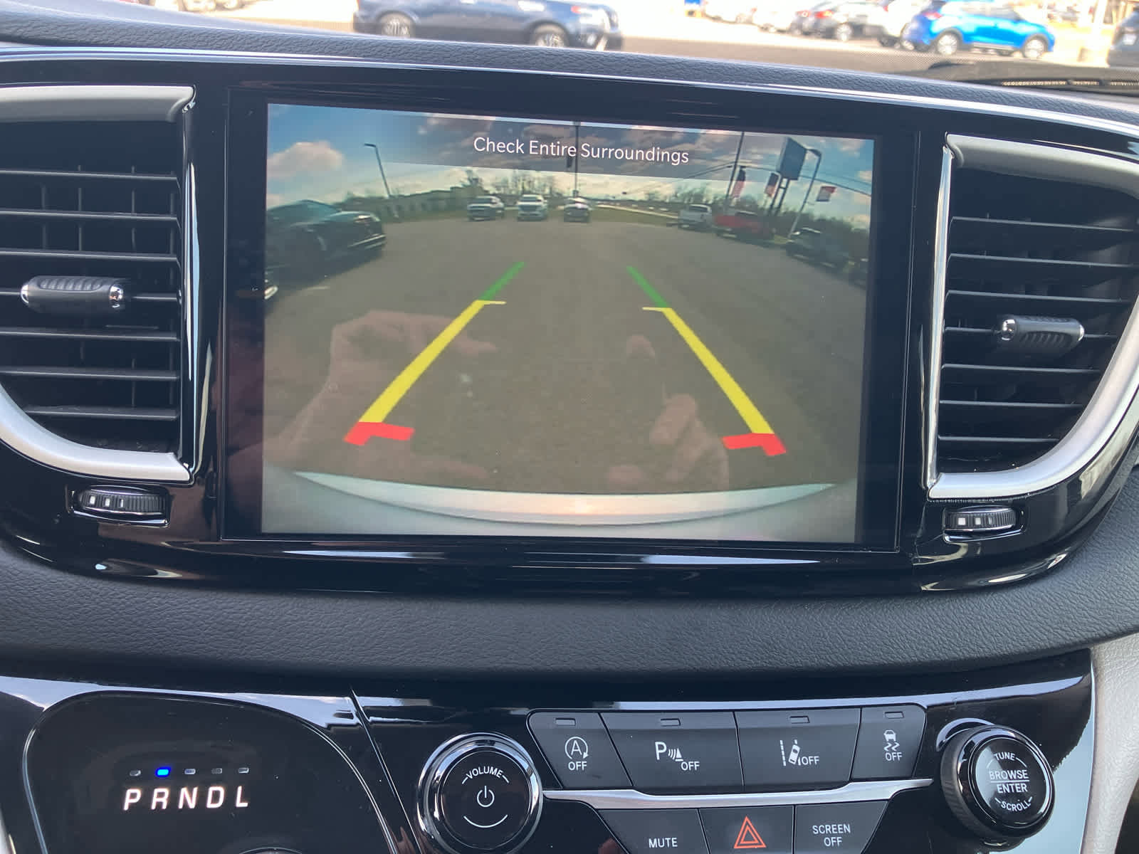 Used 2023 Chrysler Pacifica Touring-L image 21