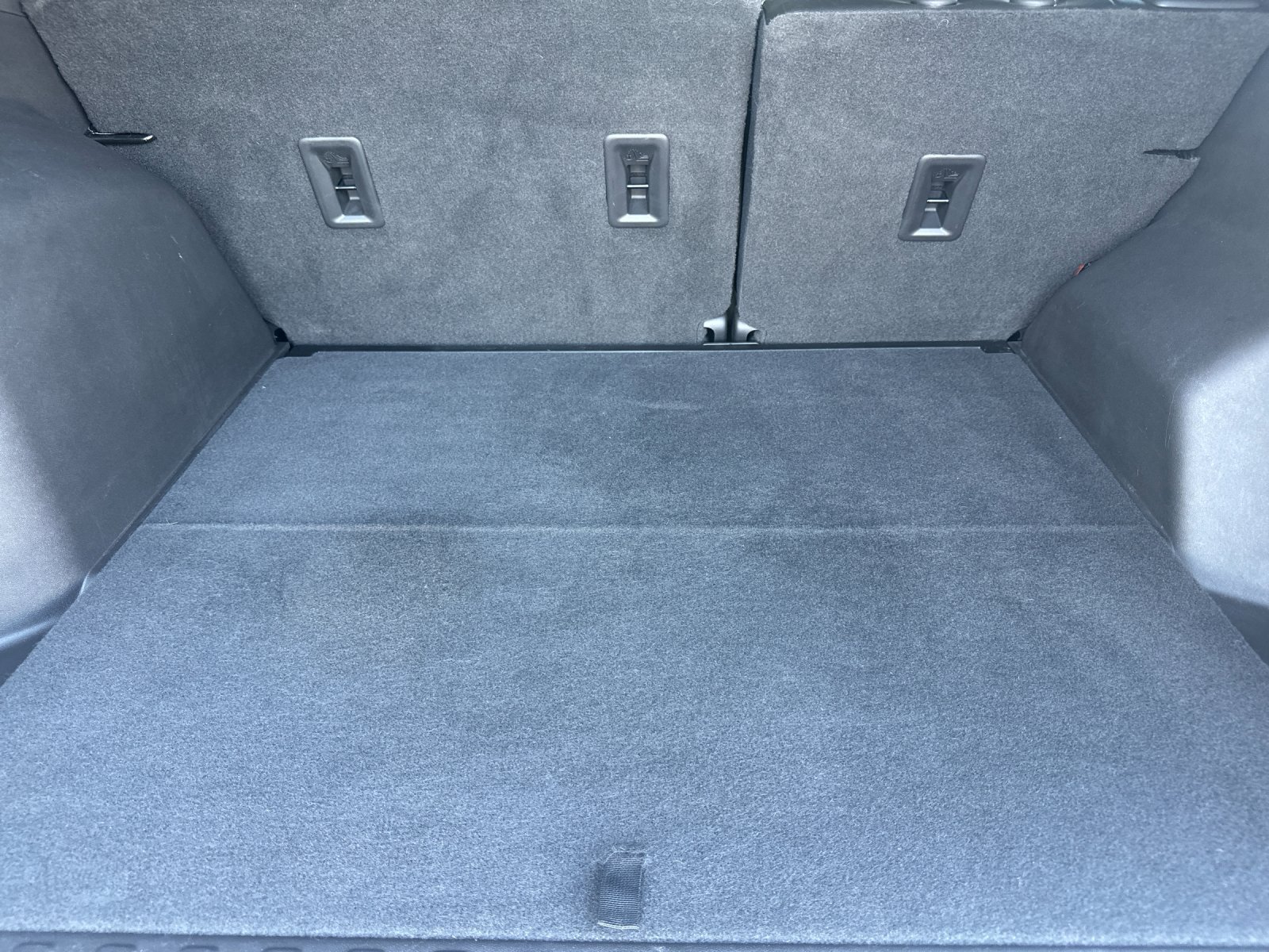 Used 2020 Chevrolet Equinox Premier FWD image 15