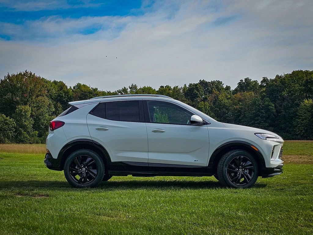 New 2026 Buick Encore GX Sport Touring AWD/4WD image 2
