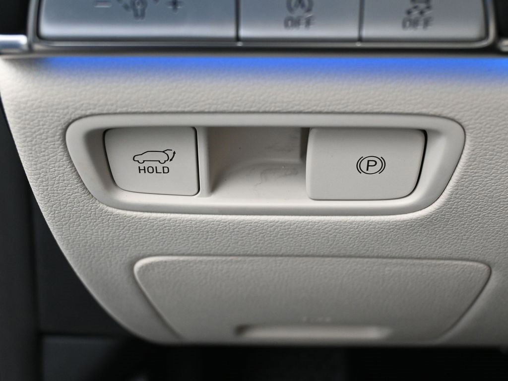 Used 2024 Genesis GV80 3.5T w/ Prestige Package image 16