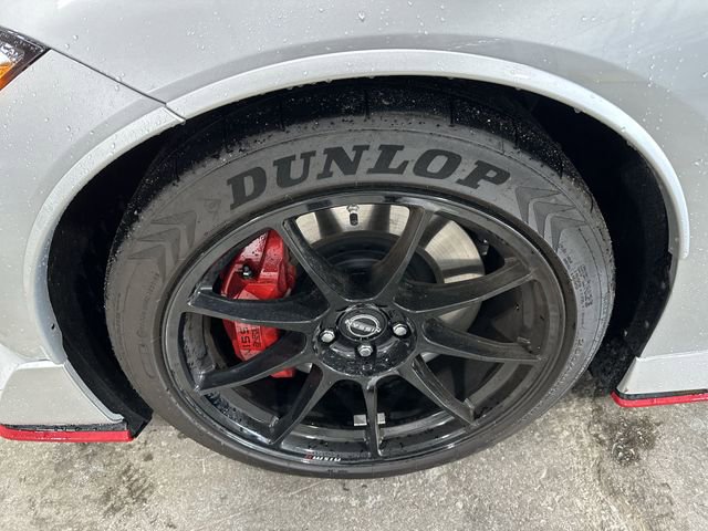 Used 2025 Nissan Z NISMO w/ Floor Mat Package RWD image 22