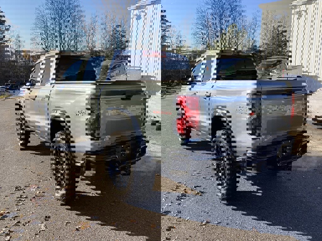 Used 2024 Chevrolet Colorado Trail Boss w/ Advanced Trailering Package image 3